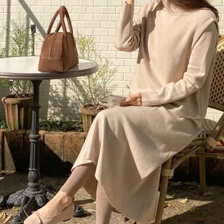 《予約販売》Knit one-piece(Vest set)