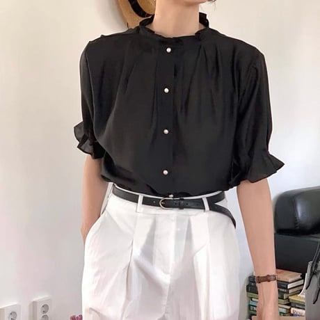 《即日発送📦》Pearl tuck blouse