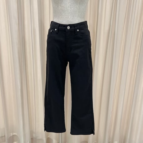 《予約販売》Cropped Capri Pants