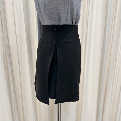 《予約販売》Suede Slit Shorts