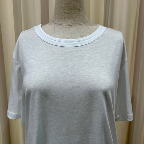 《即日発送📦》Double neck round t-shirt