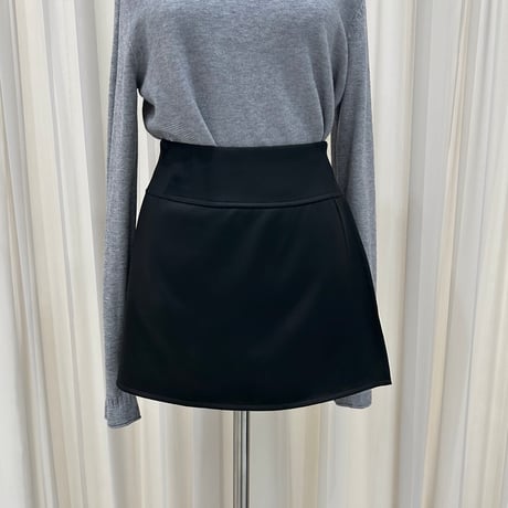 《予約販売》Suede Slit Shorts