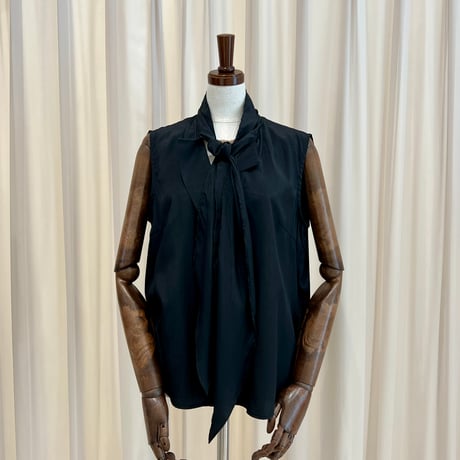 《即日発送📦》Tie sleeve less blouse