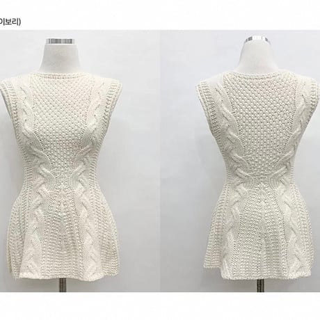 《予約販売》Flare sleeve less knit
