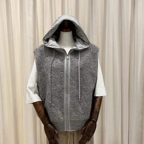 《予約販売》Boa Hooded Vest