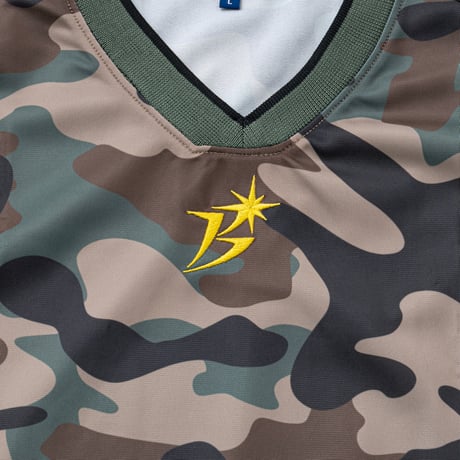 BOTT PANELED TRAINING SHIRT CAMO