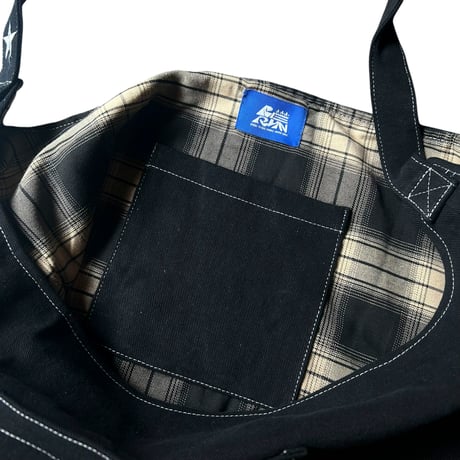 RERUN CARGO BAG BLACK