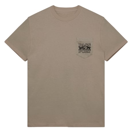 PASSPORT TRINKETS POCKET TEE KHAKI
