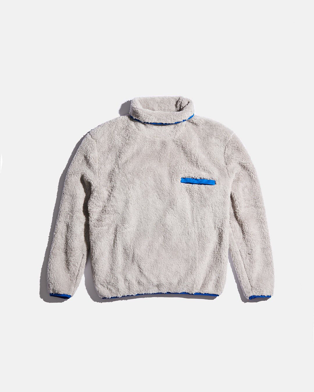 SEXHIPPIES LONGPILE TURTLENECK FLEECE SILVER |