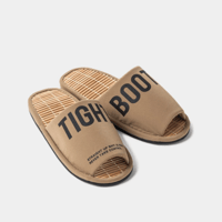 TIGHTBOOTH BIG LABEL ROOM SANDAL KHAKI