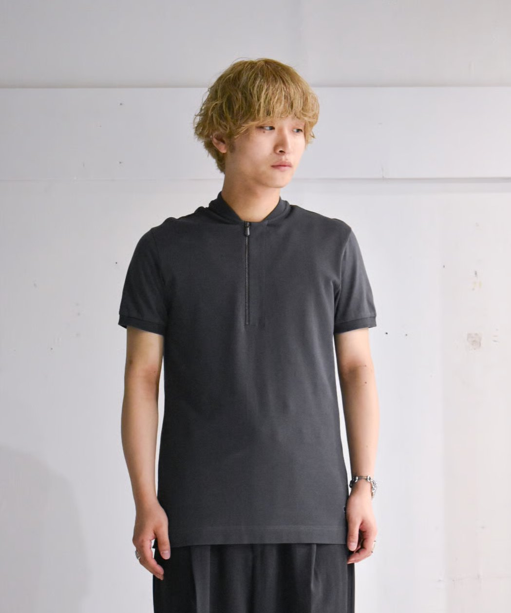 kyoto】''BOTTEGA VENETA'' half-zip minimal shir