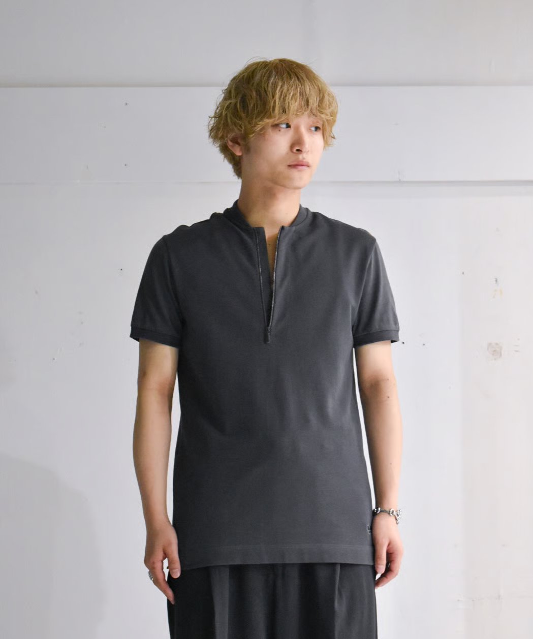 kyoto】''BOTTEGA VENETA'' half-zip minimal shir