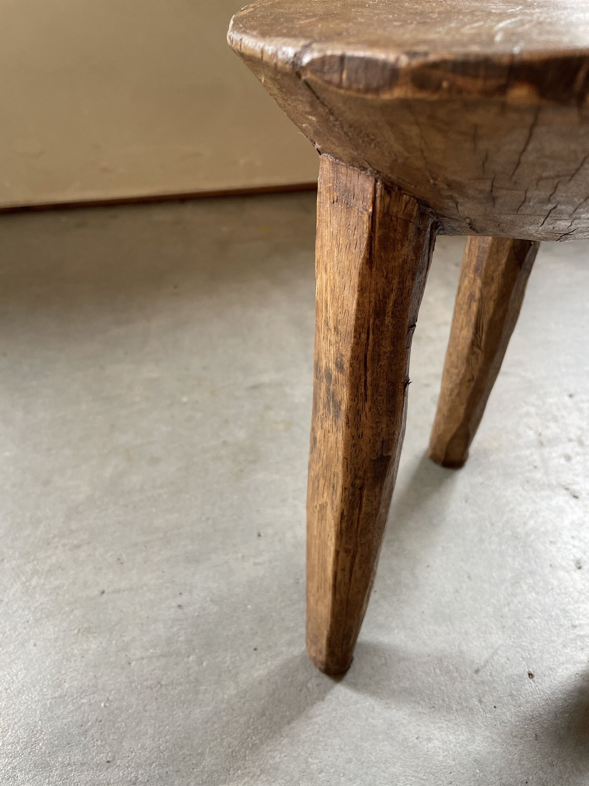 ロビ族 ブルキナファソ 無垢材 スツール 花台 展示台 プリミティブ