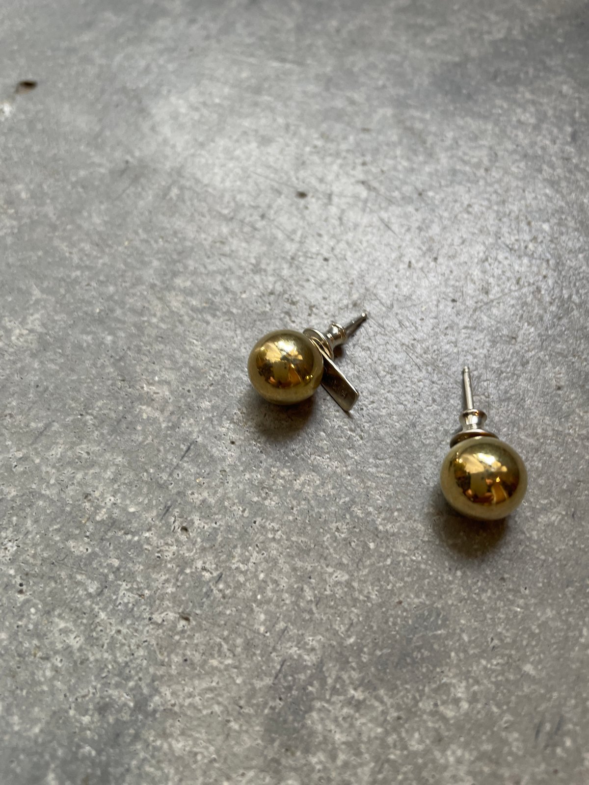 jomathwich brass ball pierce | permanente ONLI