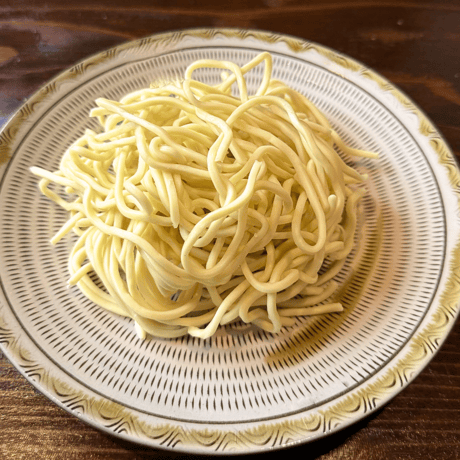 【黒もつ鍋　3～4人前】　　　　　　　　　　　　　　　　　黒毛和牛もつ ・スープ　　　ちゃんぽん (3玉) セット