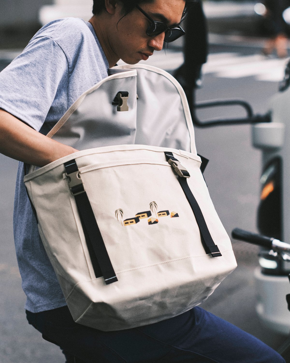 BLUE LUG 別注 メッセンジャーバッグ | BARBER SAKOTA