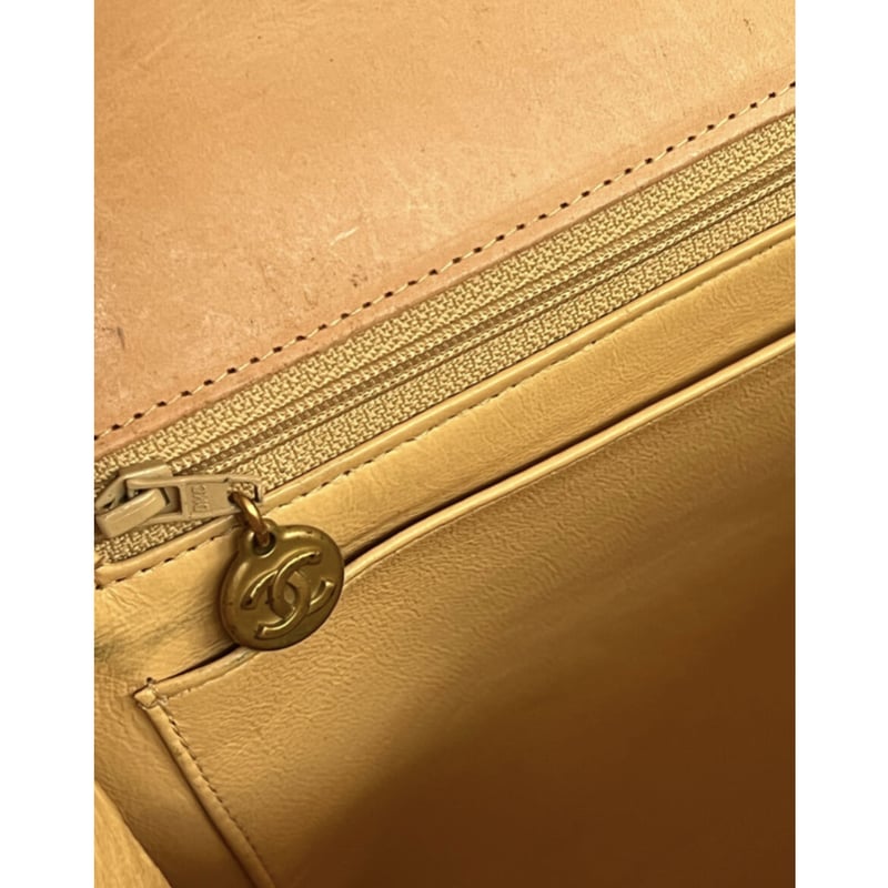 CHANEL VINTAGE WESTERN CC LOGO JUMBO MAXI BAG | CHANEL VINTAGE WESTERN CC LOGO JUMBO MAXI BAG |