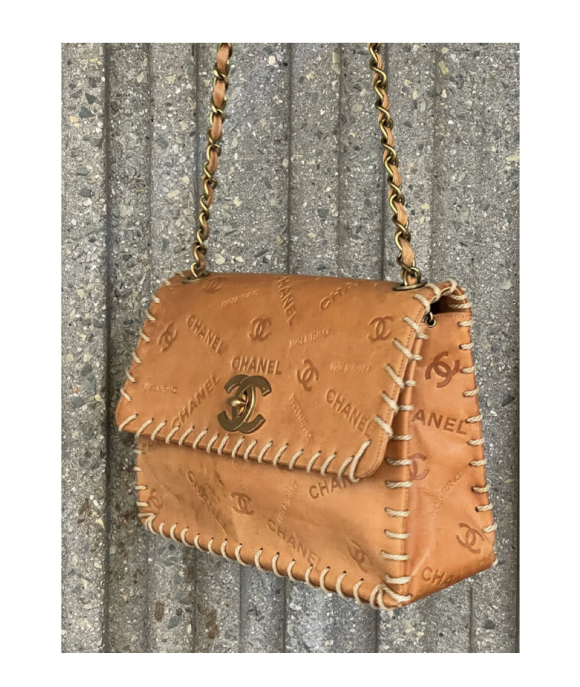 CHANEL VINTAGE WESTERN CC LOGO JUMBO MAXI BAG | CHANEL VINTAGE WESTERN CC LOGO JUMBO MAXI BAG |