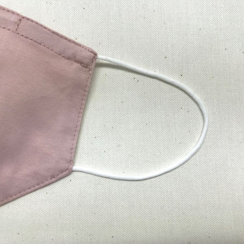 送料込み】接触冷感のさらり肌ざわりマスク：ノーズワイヤーあり