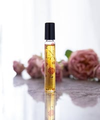 高級オーガニックローズ精油入り🌹アロマロールオン・ネイルオイル🌹Rosa & Majorana