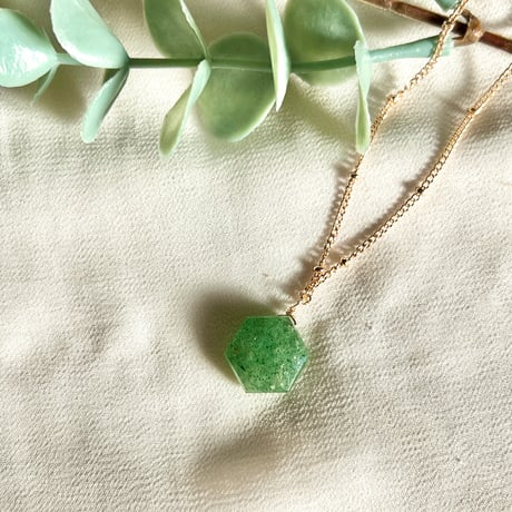 グリーンアベンチュリン | STORES