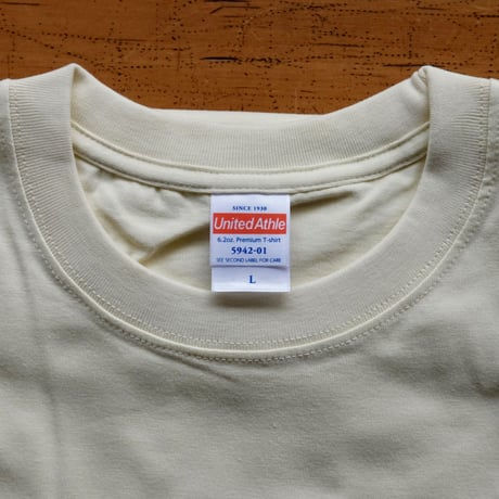 SINGER SONGWRITER T-Shirts Natural  L