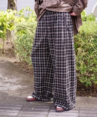 【house of the very island's...】Alexis: check black / natural