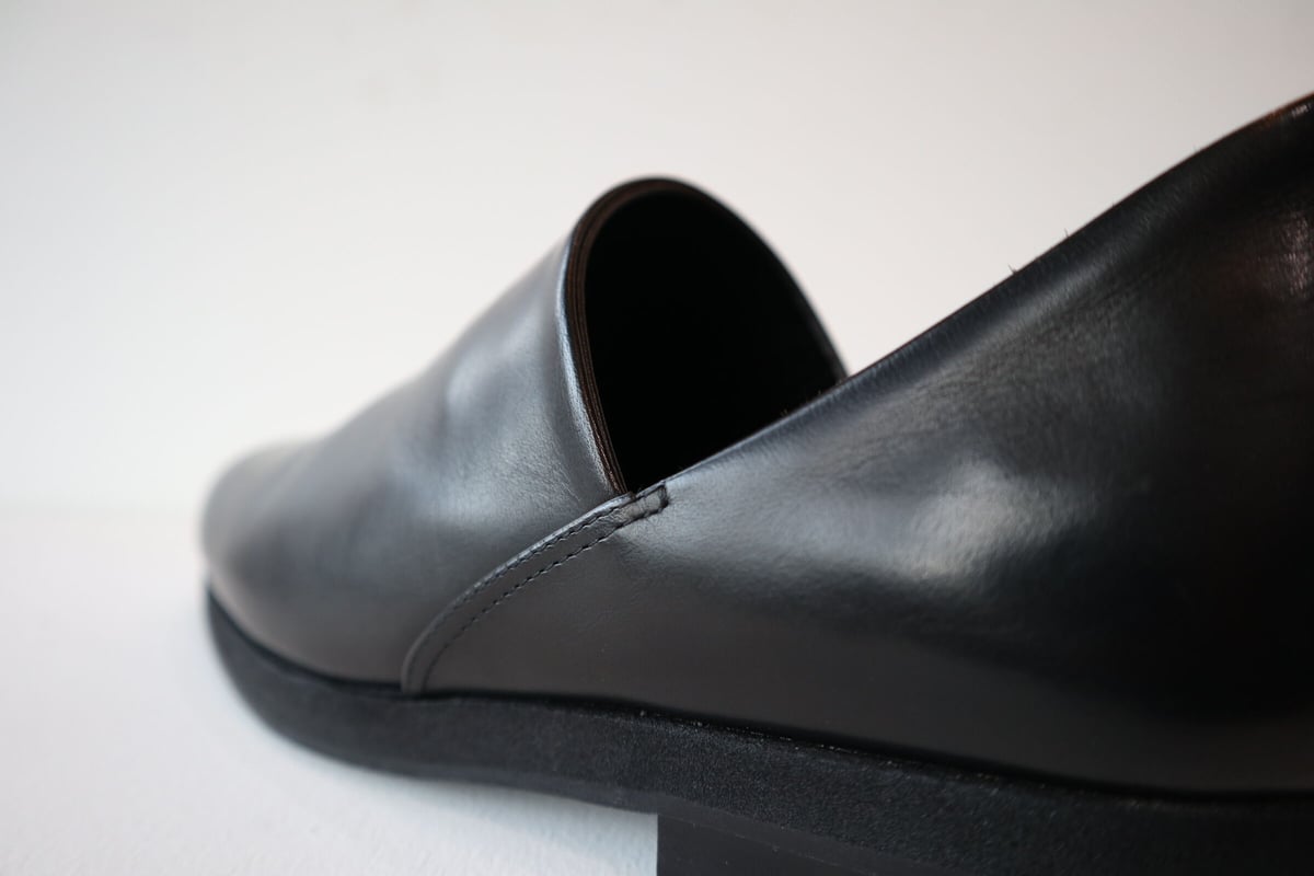 ISHMM】SLIP-ON SHOES | abundantism