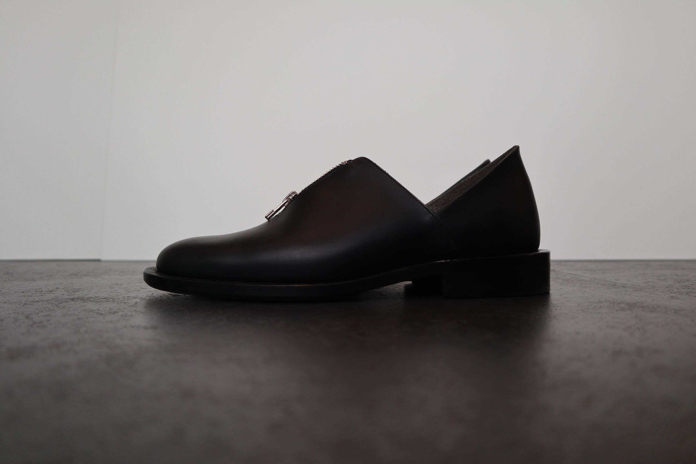 ISHMM】 ZIP SHOES | abundantism