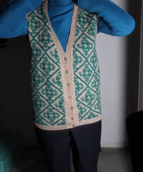 【vintage】Italy baroque pattern knit vest