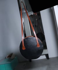 【Vintage】90's Italy circle leather bag