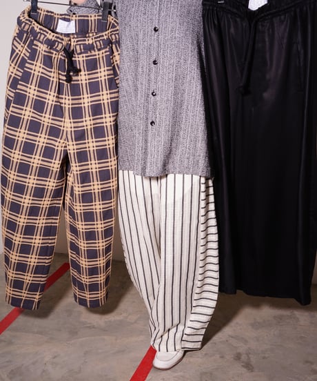 【house of the very island's...】jules: check stone / peach