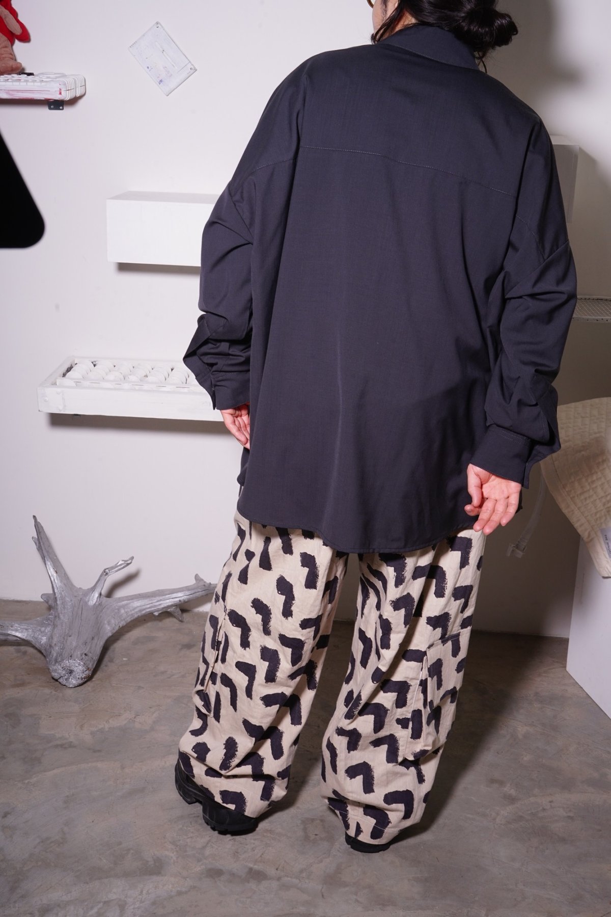 パンツ oira gather pants OIRA】五倍子 gather pants | abundantism