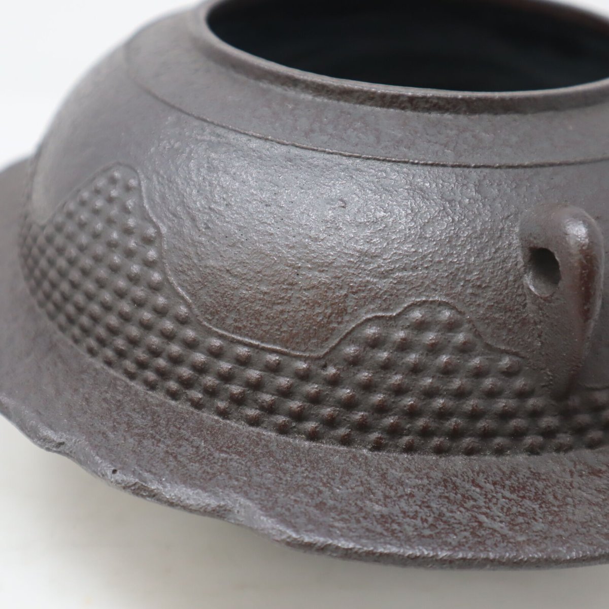 A007【炉】釜師 佐藤清光 遠山霞 平丸羽釜 鉄釜 茶釜 | 茶道具 千草 A007【炉】釜師 佐藤清光 遠山霞 平丸羽釜 鉄釜 茶釜 | 茶道具 千草