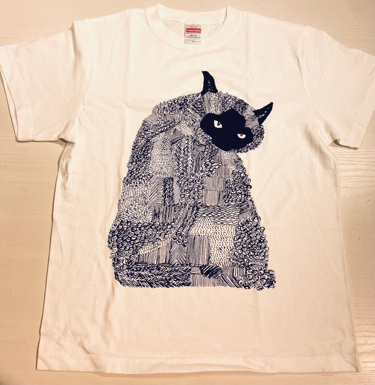 モンドくんTシャツ｜無愛想な猫｜ホワイト | ヨコチンウェブショップ.