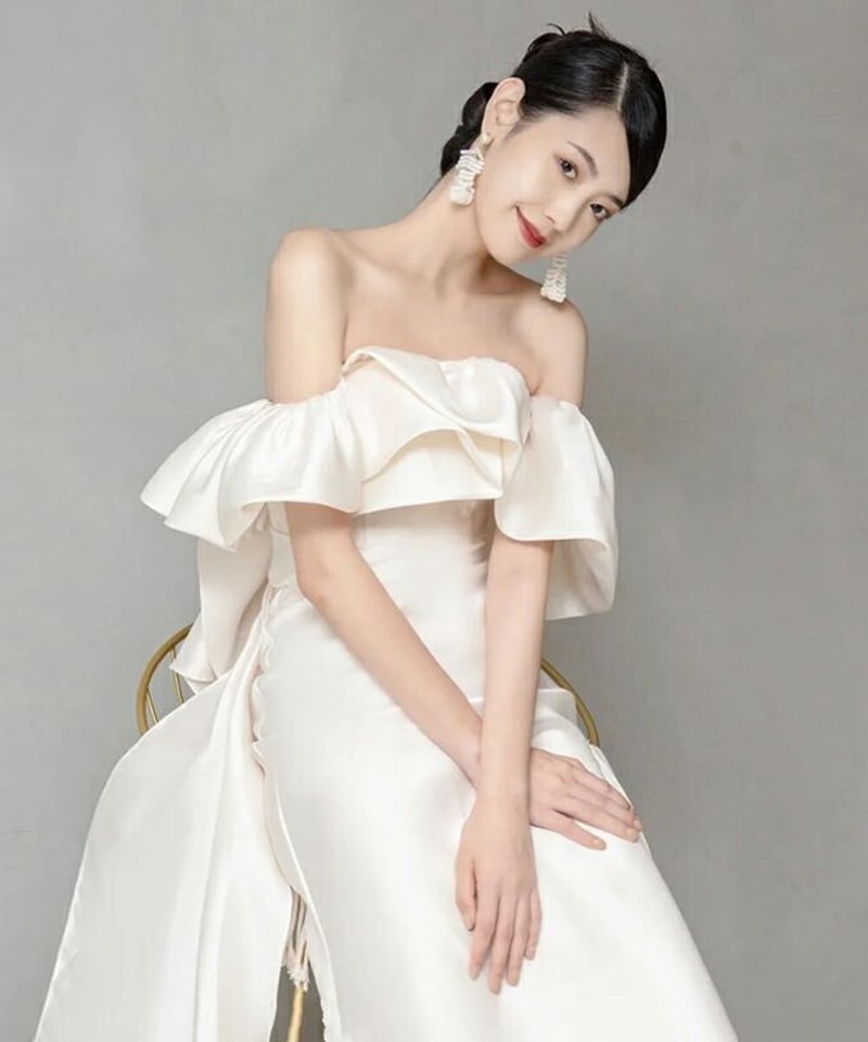 ブライダルドレス エンパイア オフショルダー 半袖 ウェディング  