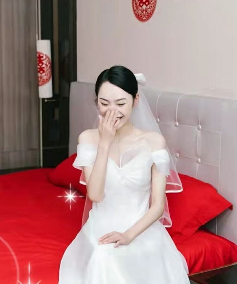 ブライダルドレス Aライン オフショルダー 半袖 ウェディング 052805