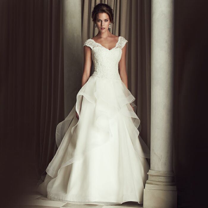 ブライダルドレス Aライン Vネック ウェディング 052847 | fashionBeez 