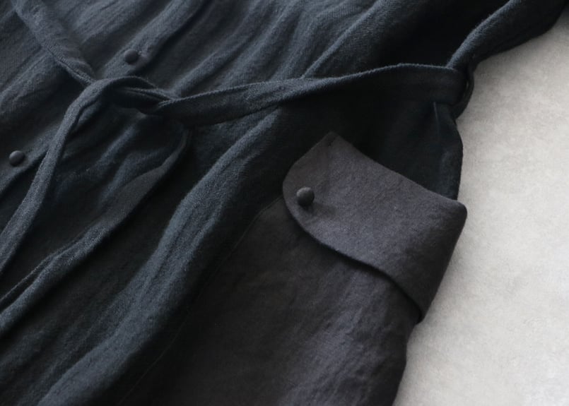 スローブイエナ❁膝下コート OP166BK ヘリンボーンリネン・ローブコート／ブラック（MAGALI