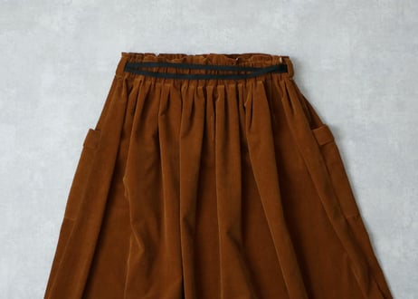 SK43BR　コットン・マイクロコーデュロイ・タックスカート／ブリックブラウン（MAGALI）