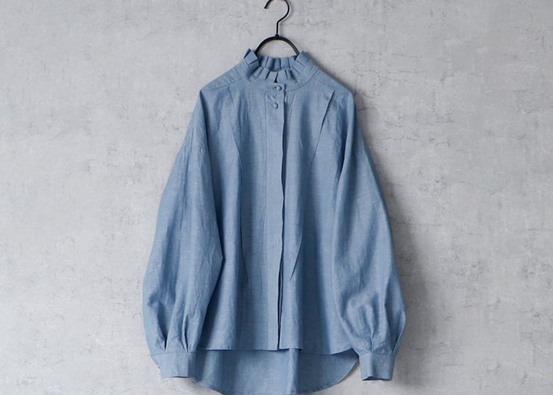 BL271BL コットンリネンシャンブレー・ラッフルカラー・ブラウス
