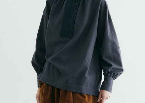 BL217NY　コットンビエラ・ハイネック・プルオーバー／ネイビー（MAGALI）