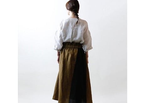 SK32KH 天日干しリネン・オブリーク・スカート/カーキXブラック （MAGALI）
