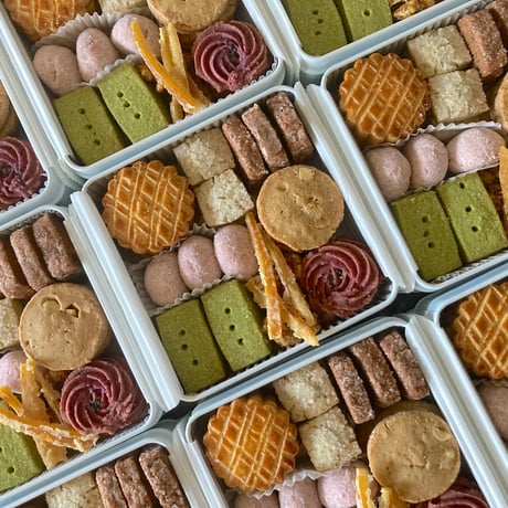 新緑のクッキー缶 【スクエア】　グルテンフリー