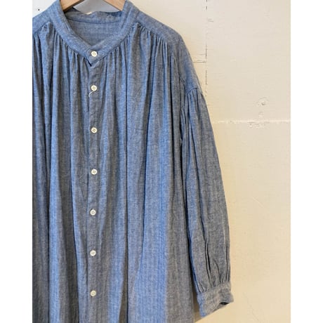 UNIVERSAL TISSU ソフトデニムへリンボン ギャザーシャツドレス ライトブルー