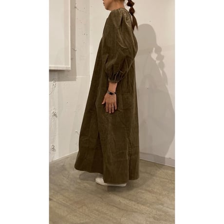 GALERIE TISSU リサイクルコーデュロイ ギャザースリーブワンピース チャコール