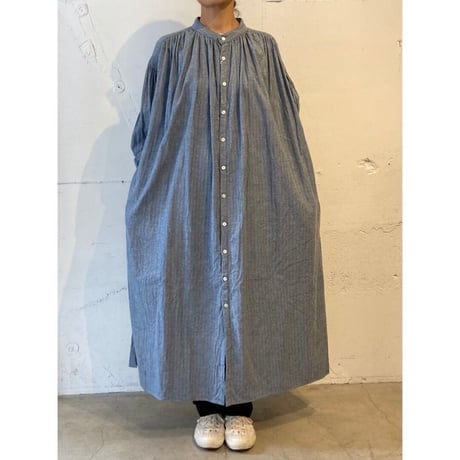 UNIVERSAL TISSU ソフトデニムへリンボン ギャザーシャツドレス ライトブルー