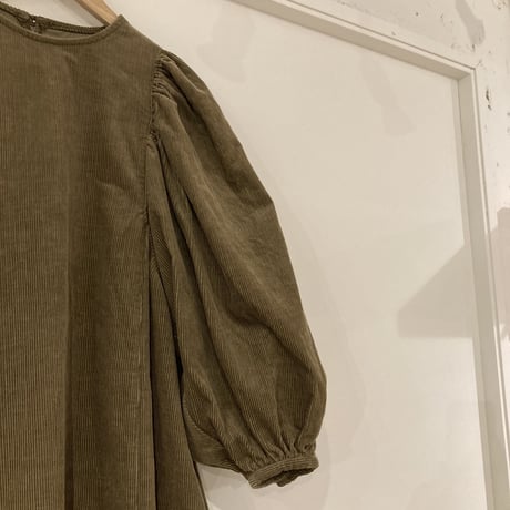 GALERIE TISSU リサイクルコーデュロイ ギャザースリーブワンピース カーキ