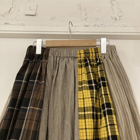 NATURAL LAUNDRY パネル シャーリングスカート ブラウン