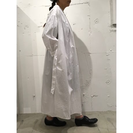 UNIVERSAL TISSU ナチュラルタイプライター ギャザーシャツドレス クロ